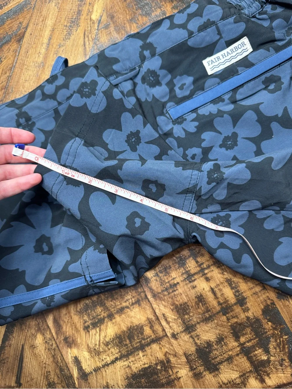 Fair Harbor Floral Swim Trunks Blue Black Size 34 6” inseam